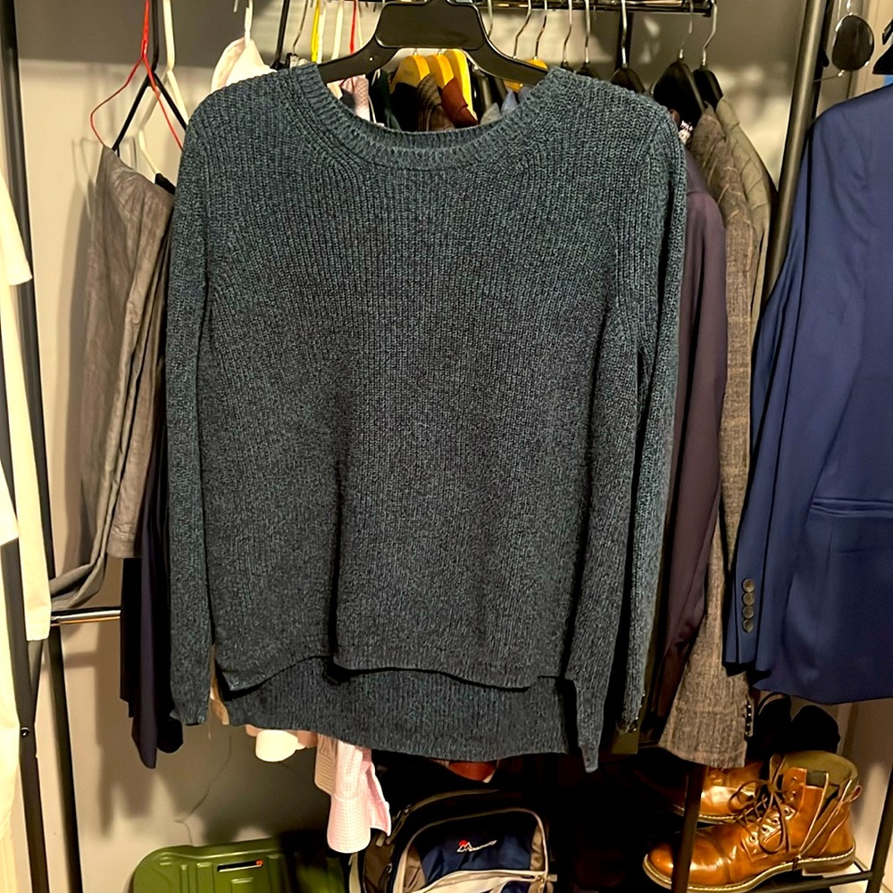 525 America blue knit sweater